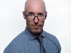 再就職サポートがありのスクールはどこが人気ですか？