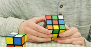 転職保証付きスクールで転職活動を効率化する方法は？